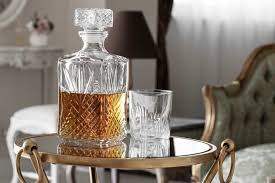 Whiskey Decanter With Glass Airtight Stopper – Reverie Goods & Gifts