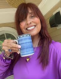 Happy Thanksgiving my coffee family,I hope that everyone has a very Happy  Thanksgiving today, have my turkey breast cooking in the oven. Enjoy your  Thanksgiving and your coffee as well.