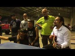 Abang long fadil 2 bakal 'mengamuk' astro awani. Throwback Shuib Jamming Dgn Johan Lagu Raya Dkt Set Abang Long Fadil 3 Youtube