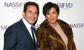 See full list on biowikis.com Botched Star Dr Paul Nassif Talks Kim Kardashian Buttocks And The New Filtered Selfie Trend In Plastic Surgery Hello
