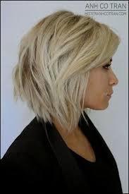 Bob frisuren 2020 ⋆ frisuren 2020 frisuren mittellang: Frisuren Frauen Mittellang Stufig Genel Frisure Frauen Frisure Frisuren Genel Mittellang Stufig Unordentliche Frisur Haarschnitt Kurz Haarschnitt