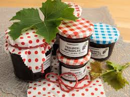 Unser Rezept Fur Roten Weingelee Mit Traubensaft Weingelee Trauben Gelee