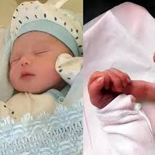 BREAKING!!!🎊🎊🎊 Song Joong Ki and Katy Louise Saunders have welcomed the  birth of their second child, a daughter.