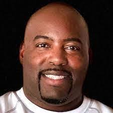 Lamar Jiles's Instagram, Twitter & Facebook