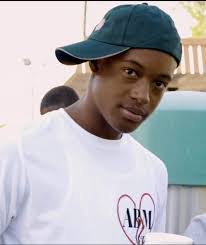 Moses Beasley's Instagram, Twitter & Facebook