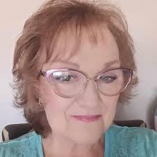 Janice Groves's Instagram, Twitter & Facebook