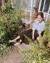 발 = leg 벗다 = remove 발 벗다 = be barefooted. ì•ˆí˜„ëª¨ ë´„í–‡ì‚´ ì•„ëž˜ ìƒí¼ ë¹„ì£¼ì–¼ ê³µê°œ ë¼ì´ë¨¸ ë°˜í• ë§Œ Sns ì»· ë„¤ì´íŠ¸ ë‰´ìŠ¤