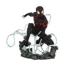 Miles morales is set to be released this holiday season on ps5. Spider Man Miles Morales Premier Collection Statue Gamestop