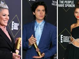 Romantische bestsellerverfilmung nach nicholas sparks, in der ein notorischer single ausgerechnet in kritikerrezensionen. People S Choice Awards In Den Usa Darsteller Serien Songs Die Grossten Publikumslieblinge 2019 Svz De