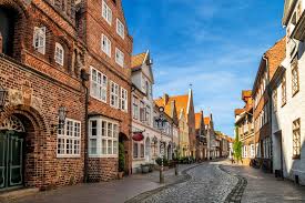 Die ideal gedämmte gebäudehülle in verbindung mit einer frischluftheizung bildet den perfekten wohnkomfort. Niedersachsen Luneburg Geo