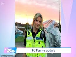 3,913 likes · 2 talking about this · 1 was here. Penny Lancaster Enthullt Dass Ihre Polizeiuniform Sie Mit Wunden An Ihren Liebesgriffen Zuruckgelassen Hat Aktuelle Boulevard Nachrichten Und Fotogalerien Zu Stars Sternchen