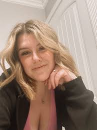 Extensions Professionals in Parksville, BC, Ca