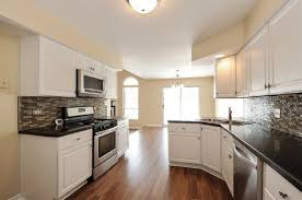 1054 N Jamey Lane Addison Il 60101 Mls 08872241 Chicago Real Estate Kitchen Home