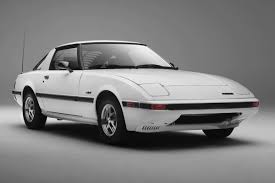Mazda rx7, legendary rotary engine sports car. Mazda Rx 7 1985 Rad Und Reifengrossen Lochkreisdurchmesser Einpresstiefe Und Felgenspezifikationen Reifen Grossen De
