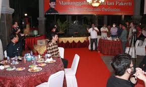 Apabila ada marga yang belum tercantum dalam postingan ini,mohon kepada para pengunjung,khususnya bagi orang batak,untuk langsung. Doa Dari Kumpulan Marga Batak Di Batam Untuk Soerya Iman Harian Metropolitan