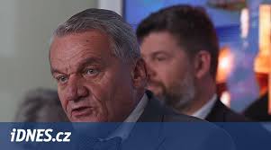 Svoboda chce nového šéfa dopravního podniku, ten k odstoupení nevidí důvod 