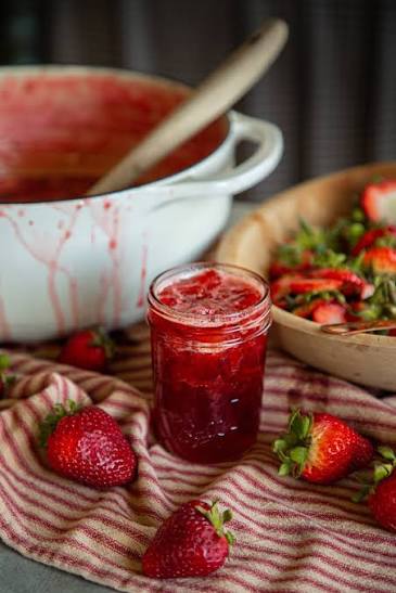 Canning Strawberry Jam