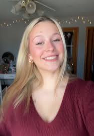 only cuz she serving😇 #fyp #christmas