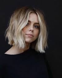 The Haircuts For Frizzy Hair That Will Help Ease The Problem Society19 Uk Haircuts For Frizzy Hair Thick Hair Styles Hair Styles