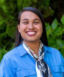 Alena Wong's Instagram, Twitter & Facebook