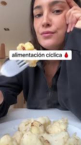 Que nadie te diga que no podés cambiar tu alimentación cuando menstruas, tu  cuerpo lo necesita 🩸 #menstruacion #premenstrual #alimentacionciclica  #energiafemenina #faselutea #menstruarsindolor ...