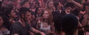 De europese geheime dienst rekruteert hem als undercoveragent. Amazons Techno Serie Beat Bietet Mehr Als Nur Party Sex Und Gewalt Serien News Filmstarts De