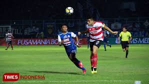Armada simone inzaghi nyaris malu, alexis sancez jadi penyelamat. Laga Amal Arema Fc Dan Madura United Berlangsung Imbang Times Indonesia