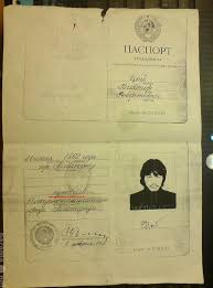 Jun 21, 2019 · в старших классах виктор цой не пользовался популярностью у одноклассниц, всему виной была его национальность, но уже к 20 годам личная жизнь артиста изменилась. Kakoj Nacionalnosti Viktor Coj Senseisekai Livejournal