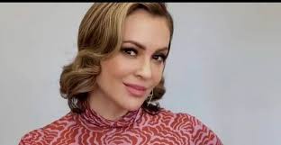 Alyssa Milano Fans Page