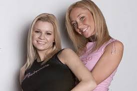 Sep 06, 2020 · kerry katona, natasha hamilton and liz mcclarnon have made no secret of the explosive atomic kitten feud that tore the band apart in 2018. Kerry Katona And Jenny Frost Atomic Kitten Tank Top Fashion Spice Girls