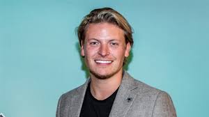 Iris has 5 jobs listed on their profile. Maarten Van Rossem Over Sywert Van Lienden Oplichter Rtl Boulevard
