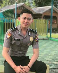 The latest tweets from @yogaganteng92 10 Potret Polisi Ganteng Tanah Air Bikin Cewek Cewek Siap 86 Kapanlagi Com