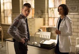 Dr. Leslie Thompkins meets Jim Gordon in new Gotham clip (video) | Batman  News