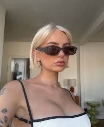 Bombshell.haircreations