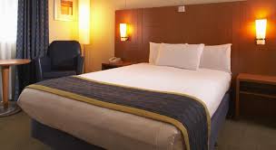 The holiday inn regents park hotel offers modern and contemporary accommodation at the gateway into central london and the west end. Holiday Inn Hotel Regents Park London Rooms Rates Photos Reviews Deals Contact No And Map