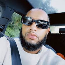 Mel Hoomanawanui (@_kuhea28)