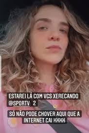 Campeã do skate, comentarista Karen Jonz tem bordão viralizado, celebra  sucesso e fala de 'casamento' com Lucas Fresno