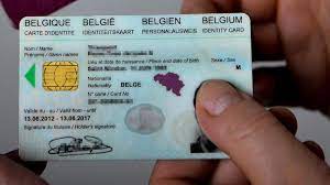 Ne confondez surtout pas ce document avec l'attestation d'identité ou la carte de séjour délivrée par les services publics du pays où vous résidez. La Carte D Identite Peut Etre Bientot Bleue Et Dotee Du Drapeau Europeen Le Soir