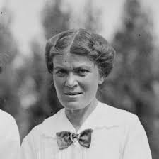 Datei:Mrs. Marshall McLean 4351606578 6e524c959c o (headshot).jpg