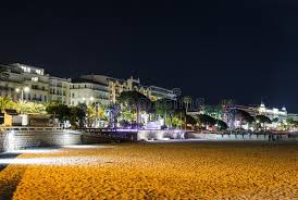 We did not find results for: Nacht Ansicht Cannes Cote D Azur Frankreich Sud Europa Nette Stadt Und Luxus Resort Von Franz Sischem Riviera Ber Hmter Touris Stockfoto Bild Von Taubenschlag Promenade 147664660
