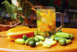 Minuman sehat ini dipercaya mampu detoksifikasi berkat. Red And White Cross Top 10 Infused Water With Tropical Fruits From Indonesia