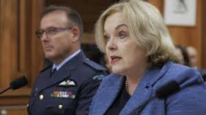 Makeup fans say they got severe lip irritations after using YouTuber Jaclyn  Hill's lipstick