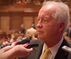 Embroiled in scandal, state Sen. Terry Link resigns