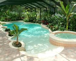 Love This Piscine Et Jardin Plage Courir Cabanes De Piscine