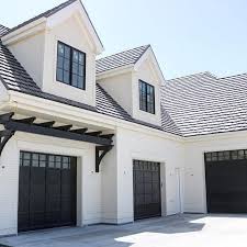 Epingle Par Supergonote Sur Garage En 2020 Exterieur De Ferme Moderne Brique En Peinture Maison