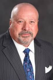 Kent Washburn's Instagram, Twitter & Facebook