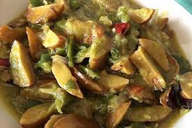 Angkat, sajikan sambal goreng jengkol selagi panas. Tips Mengolah Jengkol Masak Cabai Ijo