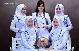 Beri aku 1.000 orang tua, niscaya akan kucabut jadi lakukan hal tersebut dengan sebaik mungkin. Kata Kata Bijak Perawat Penuh Kasih Sayang Kalimat Motivasi Malaikat Tak Bersayap Captionkata Com 2021 Caption Dp Bbm Kata Bijak Terbaru