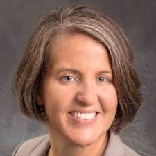 Betsy Knott's Instagram, Twitter & Facebook