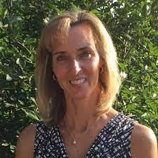 Robyn Mcdonough's Instagram, Twitter & Facebook